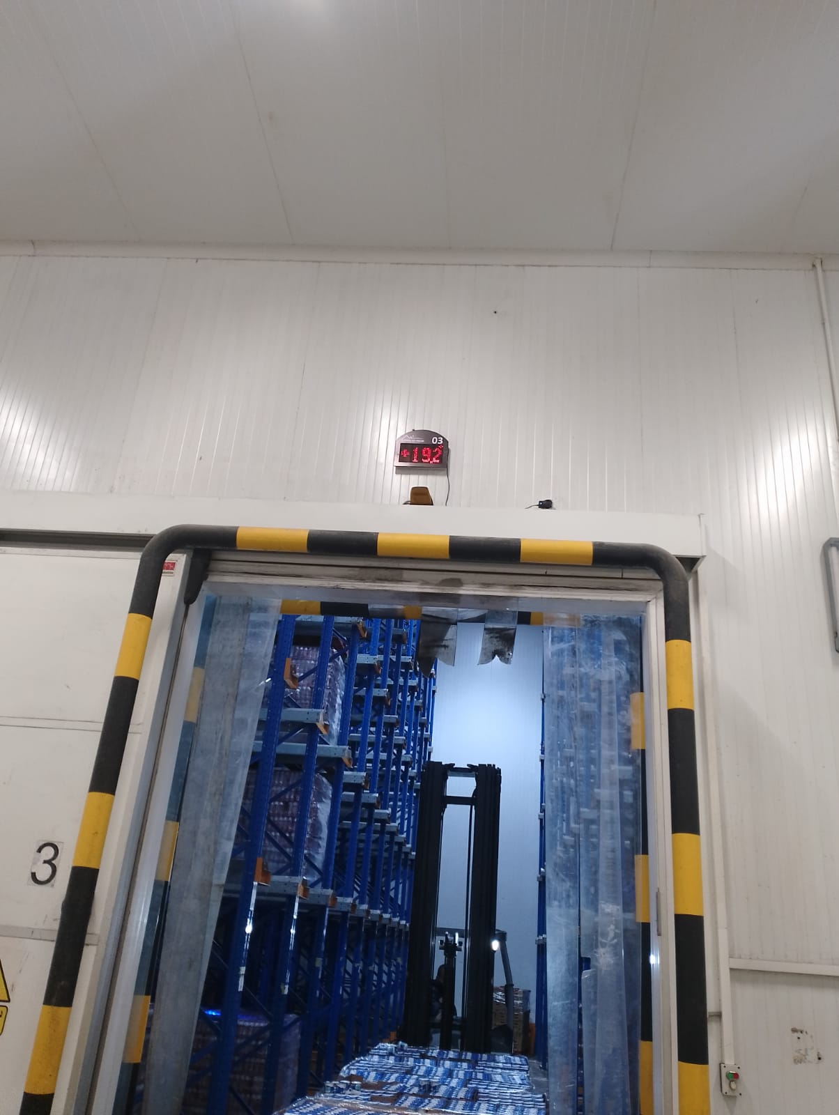 شاشة درجة الحرارة
